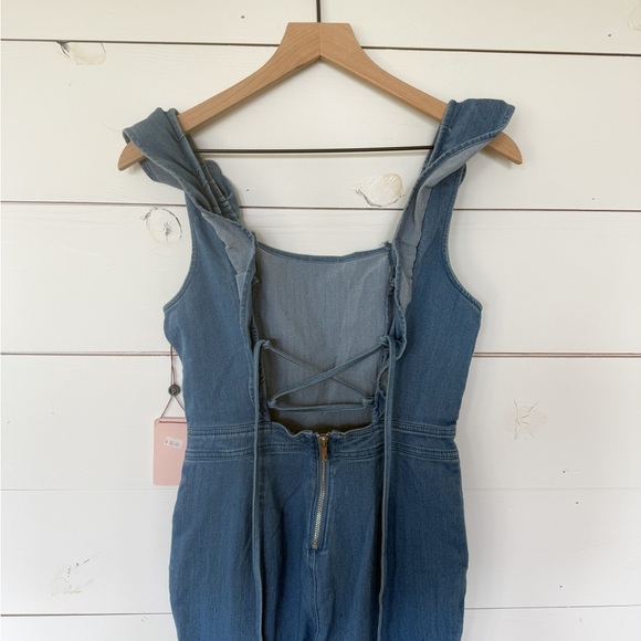 NWT Lightwash Denim Ruffle Jumpsuit - Picture 6 of 9
